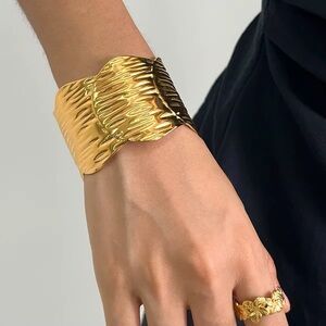 18K Gold Plated Textured Cuff Bracelet